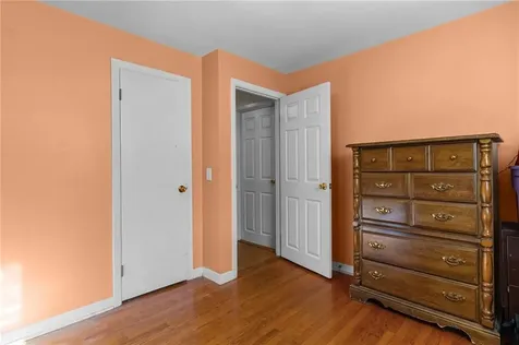 81 Pembroke Lane Coventry RI 02816