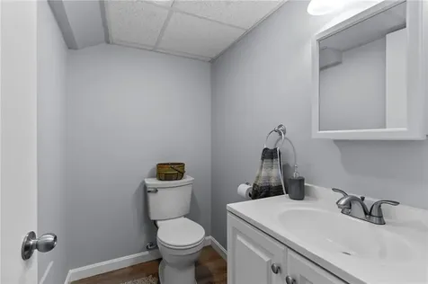 81 Pembroke Lane Coventry RI 02816