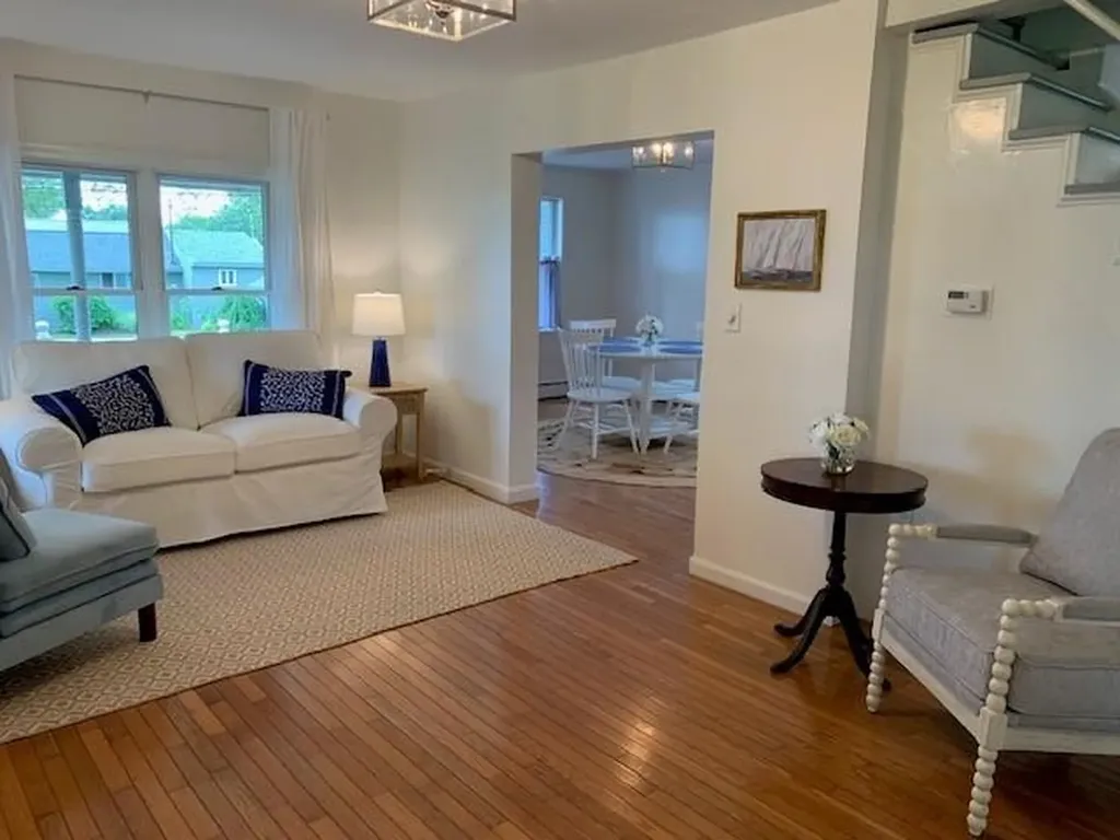 154 Andrew Comstock Road Warwick RI 02886