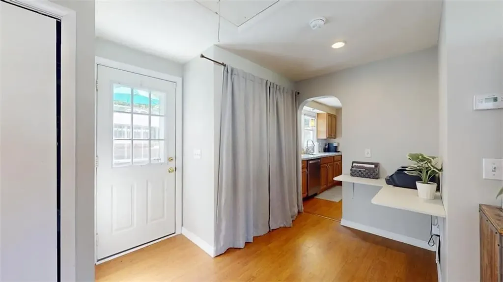 78 Helen Avenue Warwick RI 02886