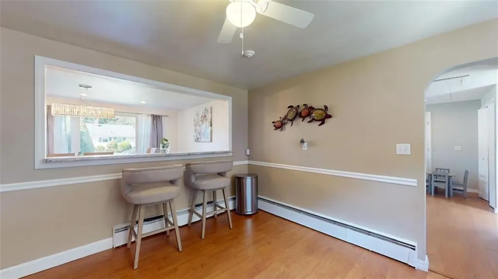 78 Helen Avenue Warwick RI 02886