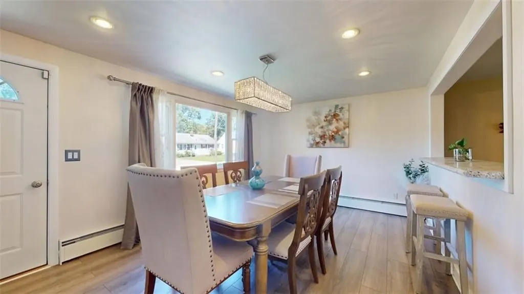 78 Helen Avenue Warwick RI 02886