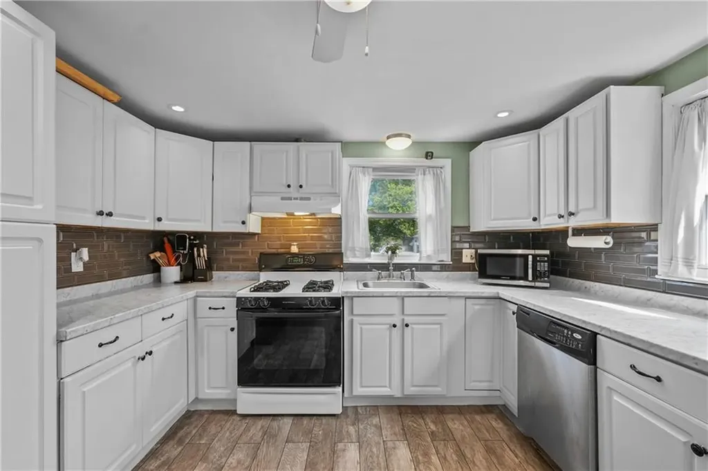 79 Flint Street Pawtucket RI 02861