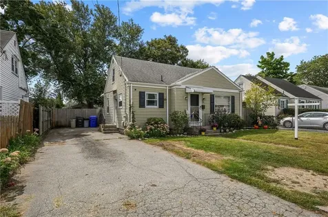 79 Flint Street Pawtucket RI 02861