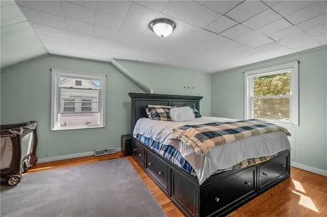 79 Flint Street Pawtucket RI 02861