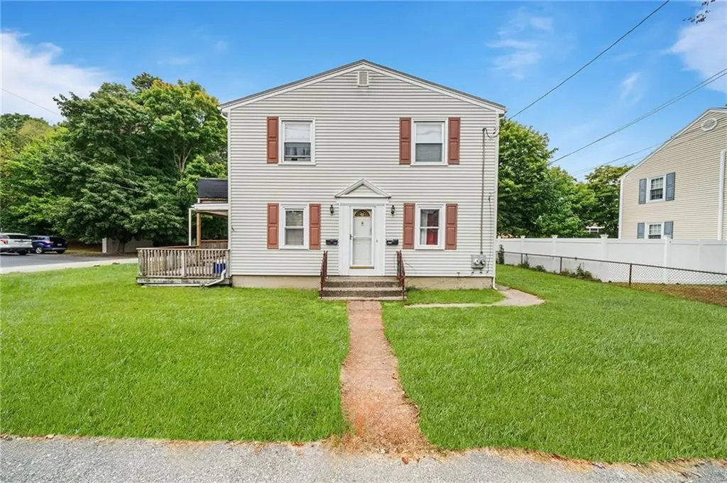 978 Smithfield Avenue Lincoln RI 02865