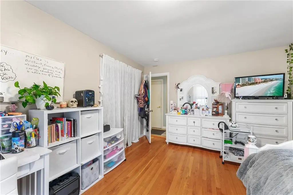 978 Smithfield Avenue Lincoln RI 02865