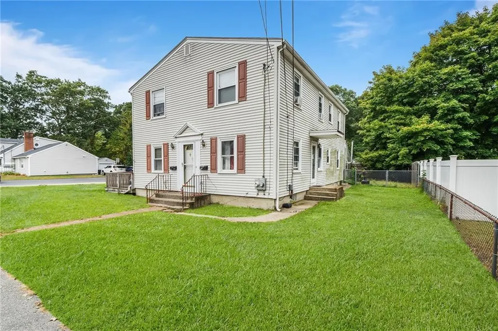 978 Smithfield Avenue Lincoln RI 02865