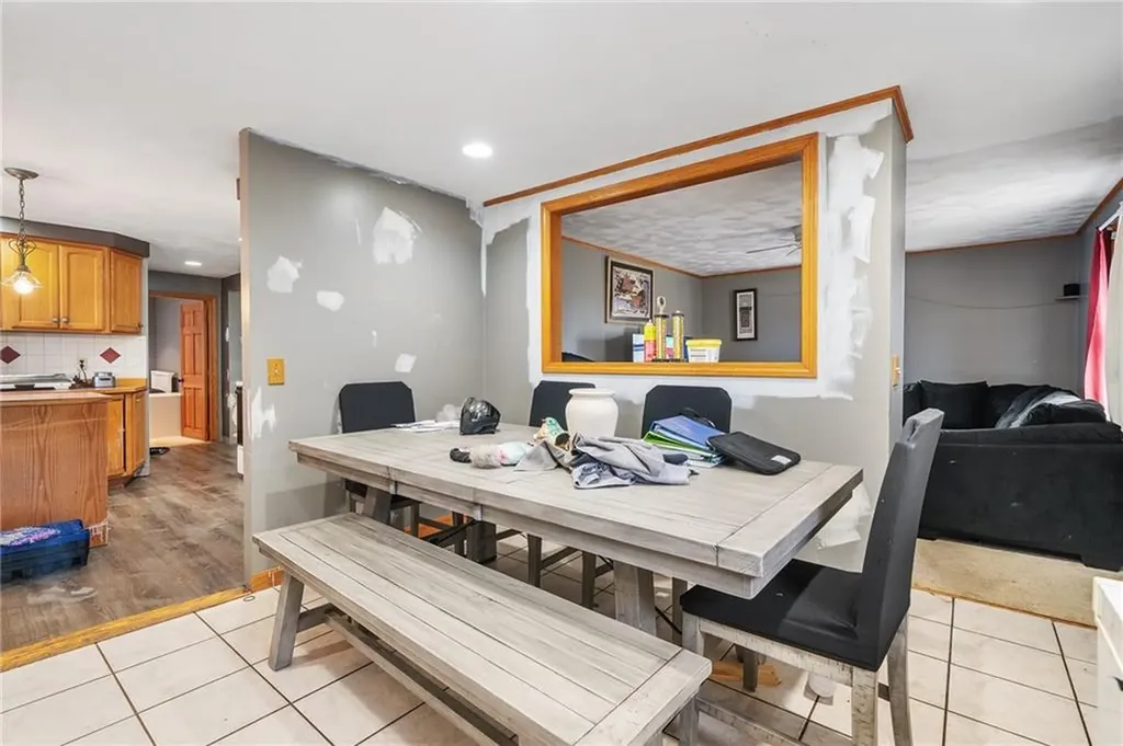978 Smithfield Avenue Lincoln RI 02865