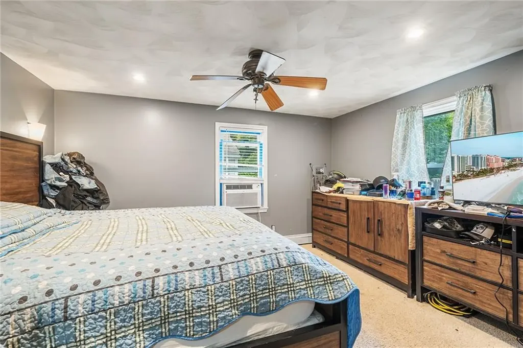 978 Smithfield Avenue Lincoln RI 02865