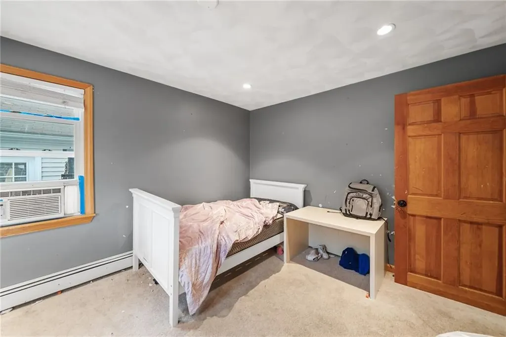 978 Smithfield Avenue Lincoln RI 02865