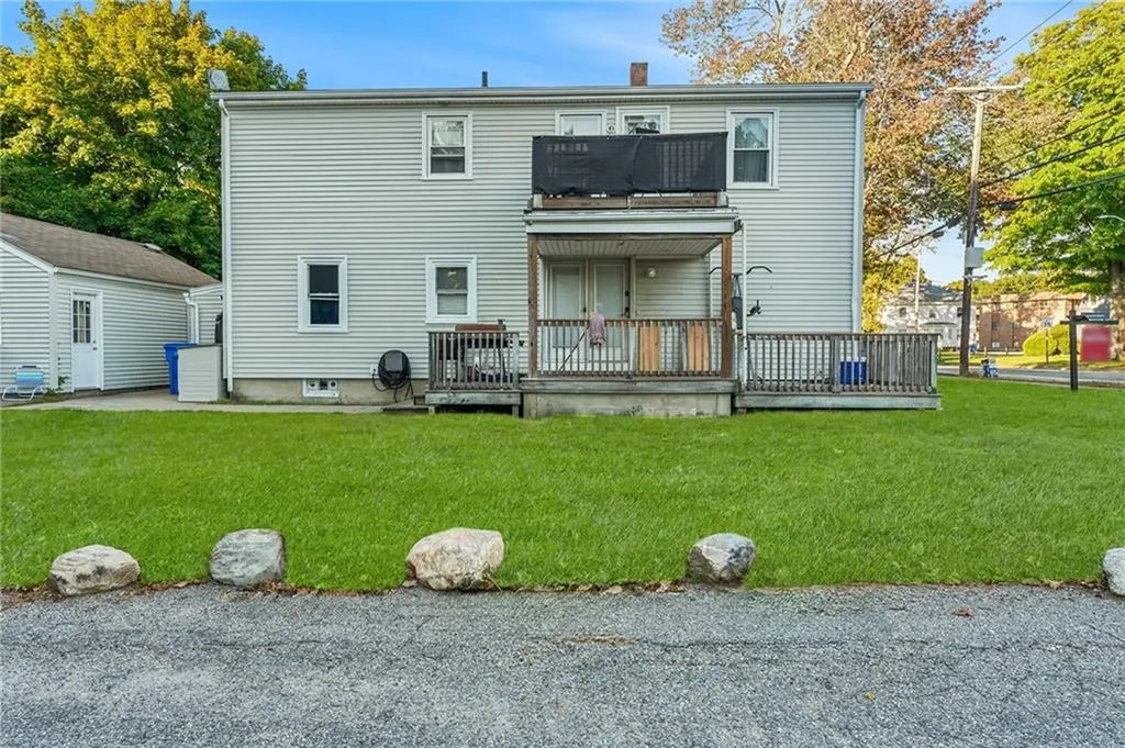 978 Smithfield Avenue Lincoln RI 02865