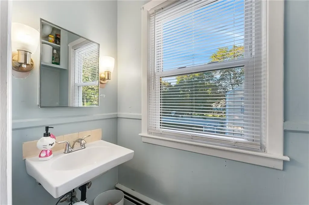 978 Smithfield Avenue Lincoln RI 02865