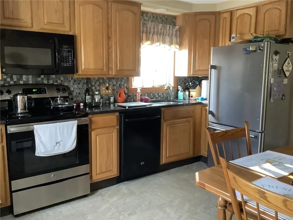 408 Vine Street Pawtucket RI 02861