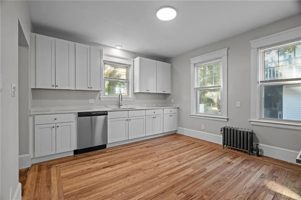 725 River Avenue Providence RI 02908