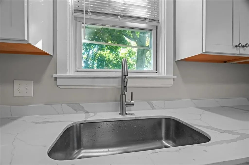 725 River Avenue Providence RI 02908