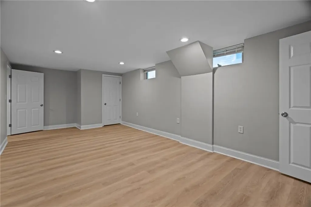 725 River Avenue Providence RI 02908