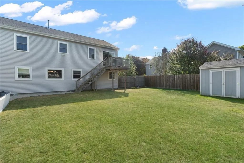 35 Shadbush Road Warwick RI 02888