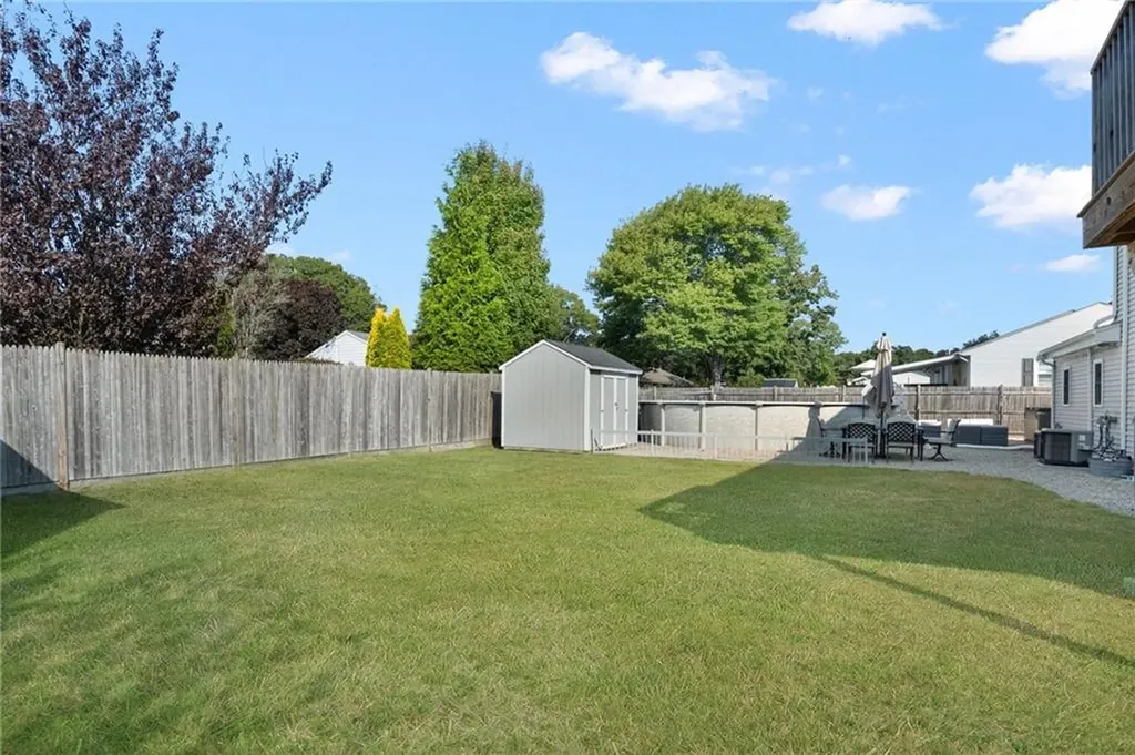 35 Shadbush Road Warwick RI 02888