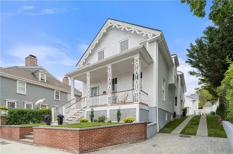 84 Division Street Newport RI 02840