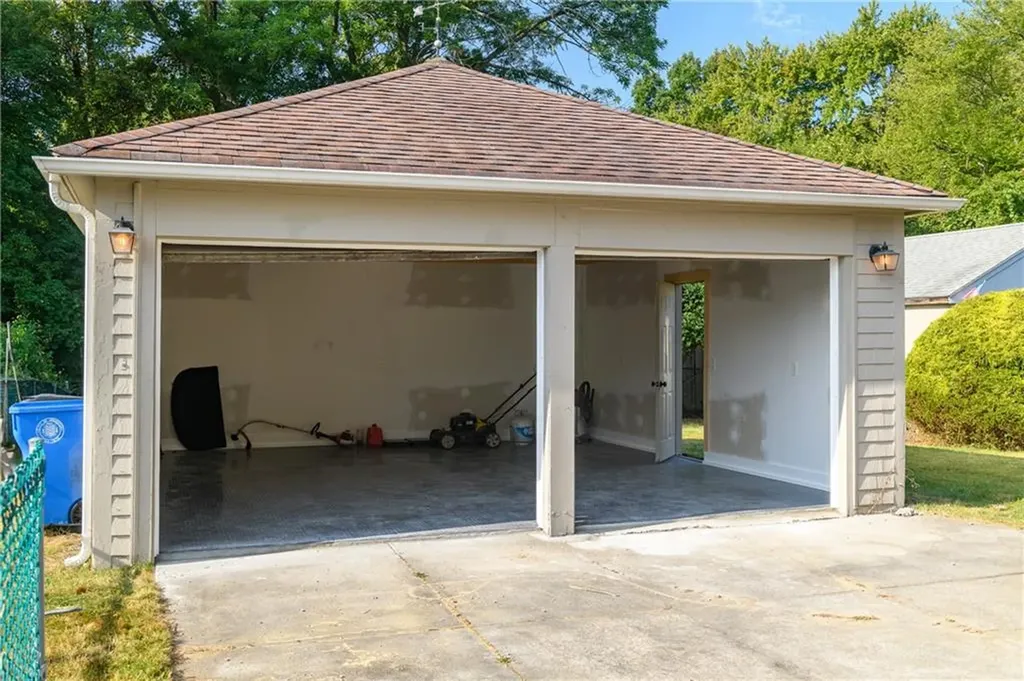58 Delway Road Cranston RI 02910