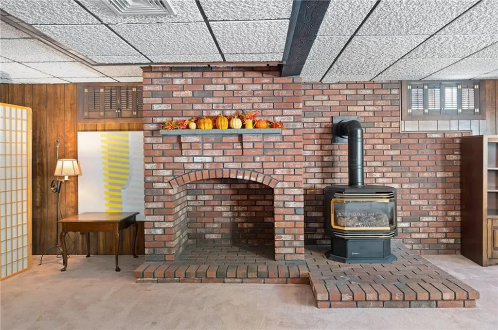 41 Thistle Drive Cranston RI 02920
