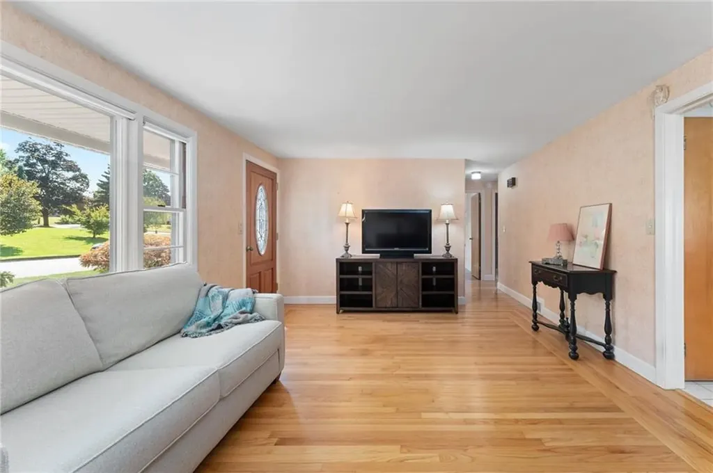 41 Thistle Drive Cranston RI 02920