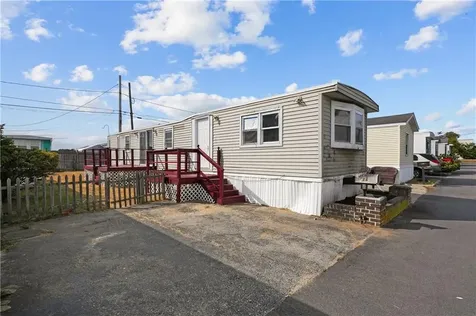 11 East Drive East Providence RI 02916