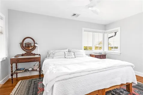 41 Conanicut Road Narragansett RI 02882