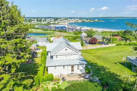 41 Conanicut Road Narragansett RI 02882