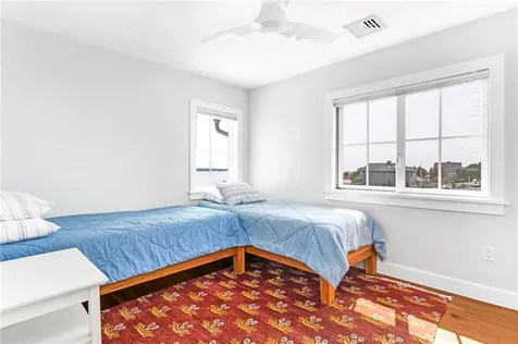 41 Conanicut Road Narragansett RI 02882