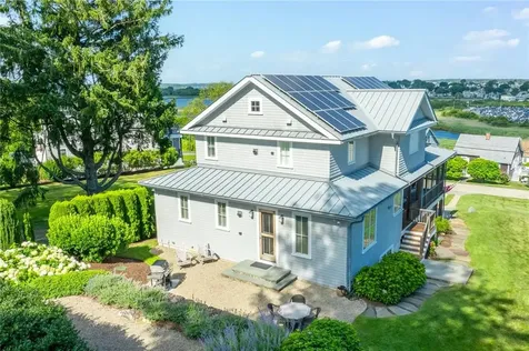 41 Conanicut Road Narragansett RI 02882