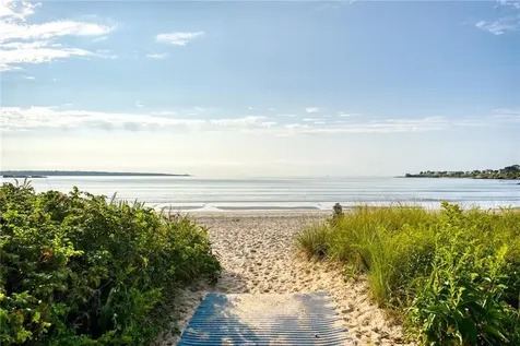 41 Conanicut Road Narragansett RI 02882