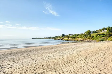 41 Conanicut Road Narragansett RI 02882