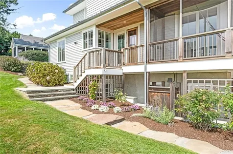 41 Conanicut Road Narragansett RI 02882