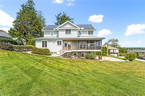 41 Conanicut Road Narragansett RI 02882