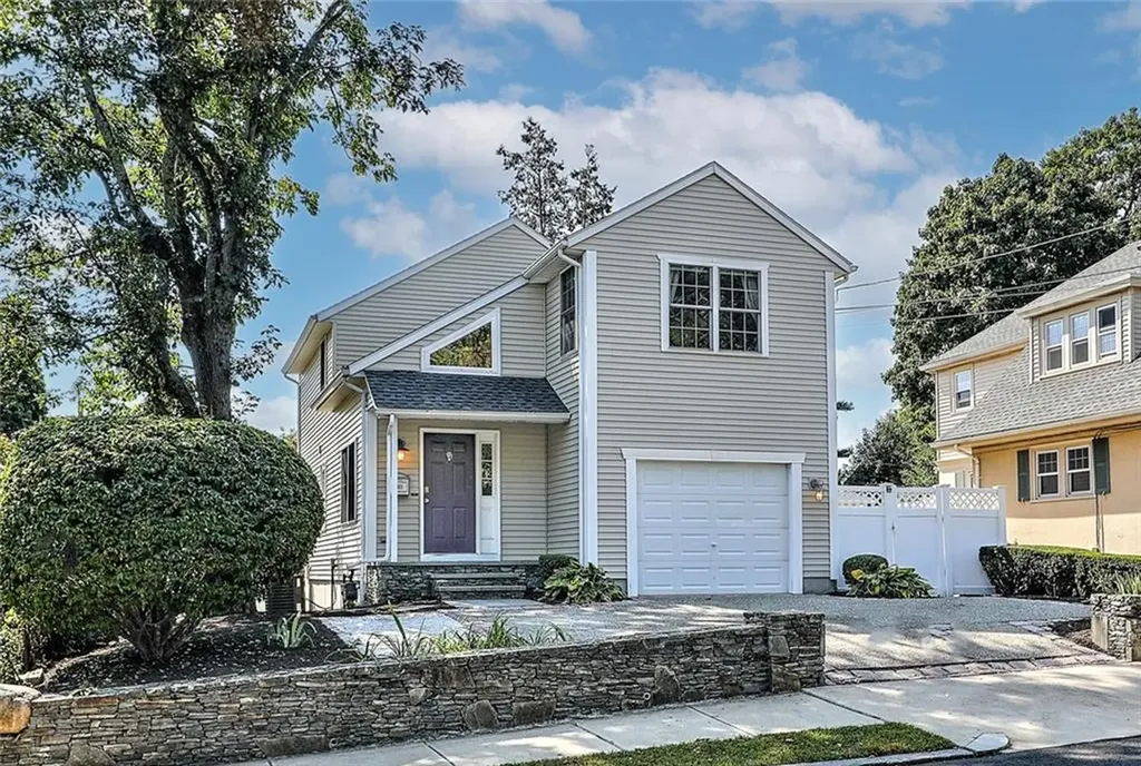 301 Rochambeau Avenue Providence RI 02906