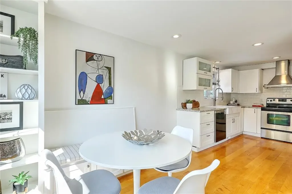 301 Rochambeau Avenue Providence RI 02906