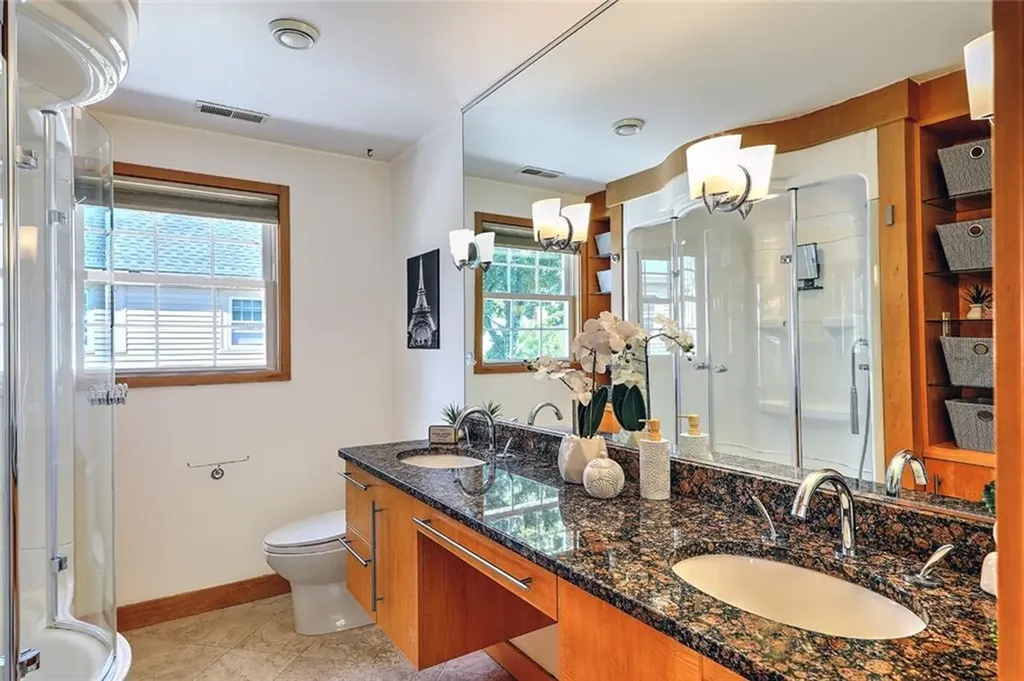 301 Rochambeau Avenue Providence RI 02906