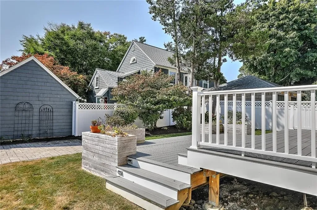 301 Rochambeau Avenue Providence RI 02906
