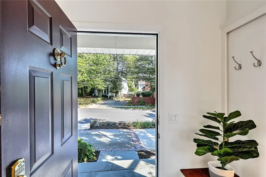 301 Rochambeau Avenue Providence RI 02906