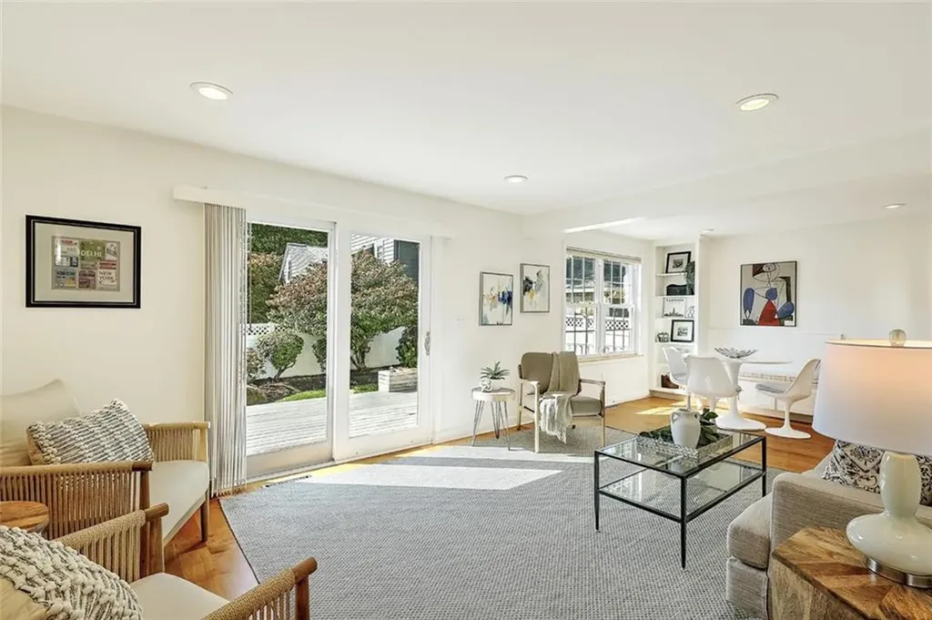 301 Rochambeau Avenue Providence RI 02906