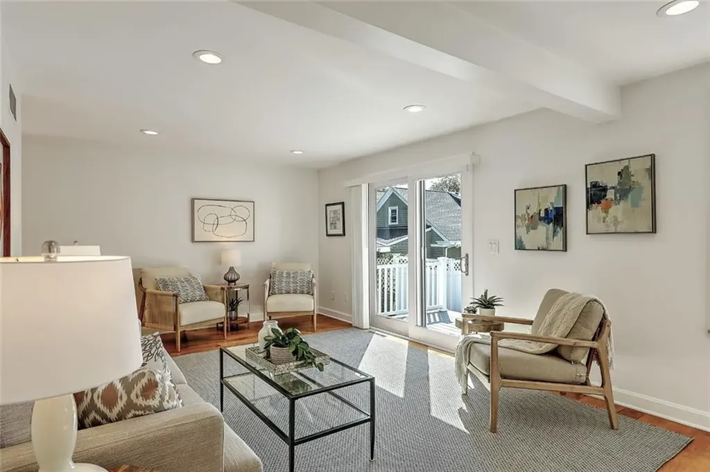 301 Rochambeau Avenue Providence RI 02906