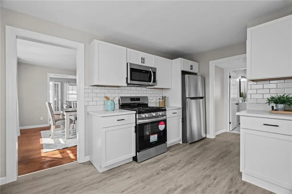 669 York Avenue Pawtucket RI 02861