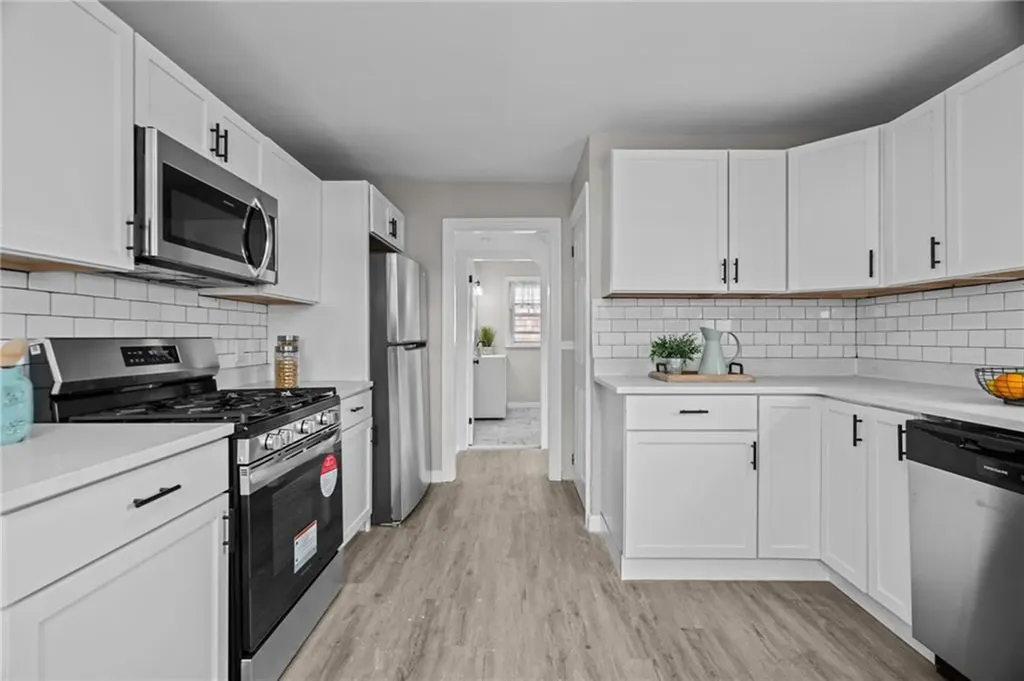 669 York Avenue Pawtucket RI 02861