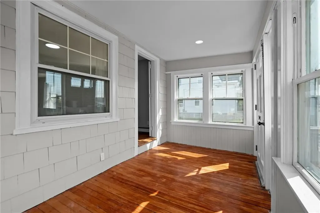 669 York Avenue Pawtucket RI 02861