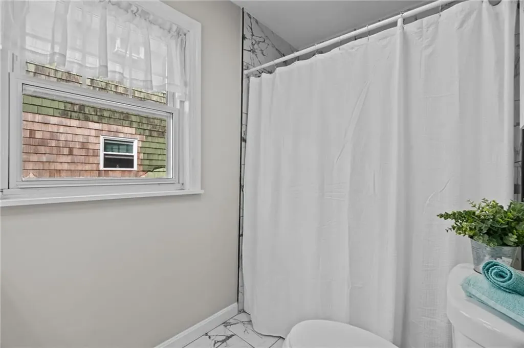 669 York Avenue Pawtucket RI 02861