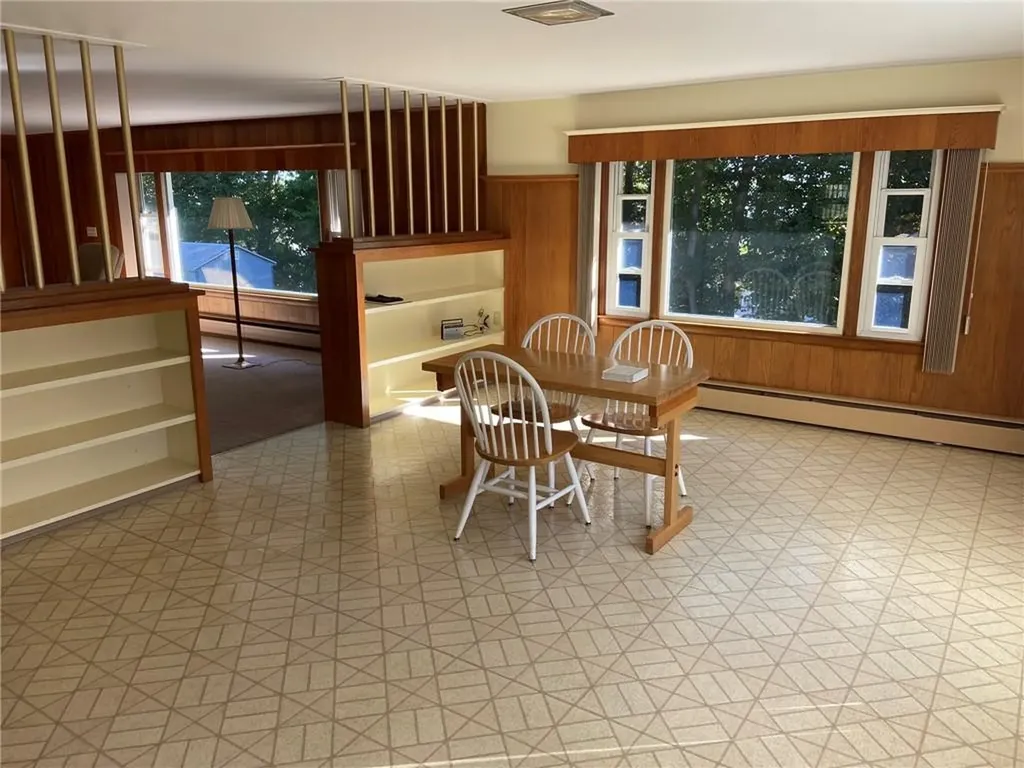 8 Fatima Drive North Providence RI 02904