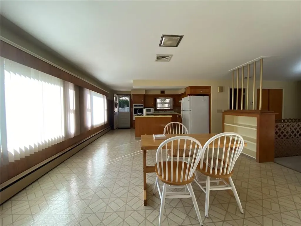 8 Fatima Drive North Providence RI 02904
