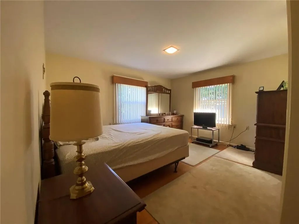 8 Fatima Drive North Providence RI 02904